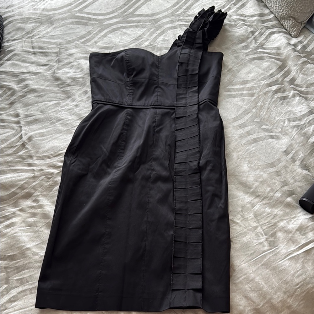 Elegant Black Strapless Dress